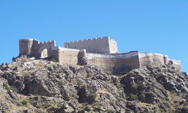 الآثار التاريخية لجي إرم إرمهان: قلعة كوف